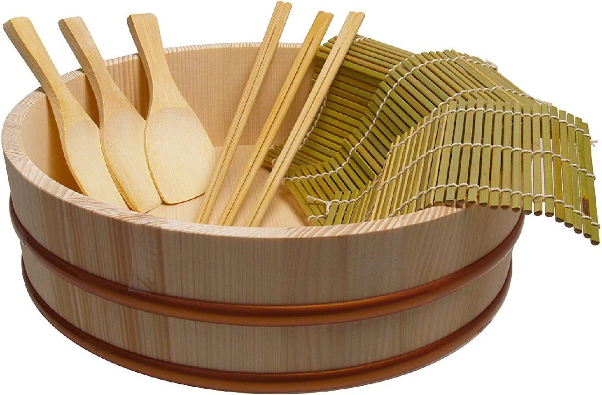 Set Temakizushi avec récipient a riz, 3 nattes a sushi et 3 spatules à riz, 3 baguettes - Image 2