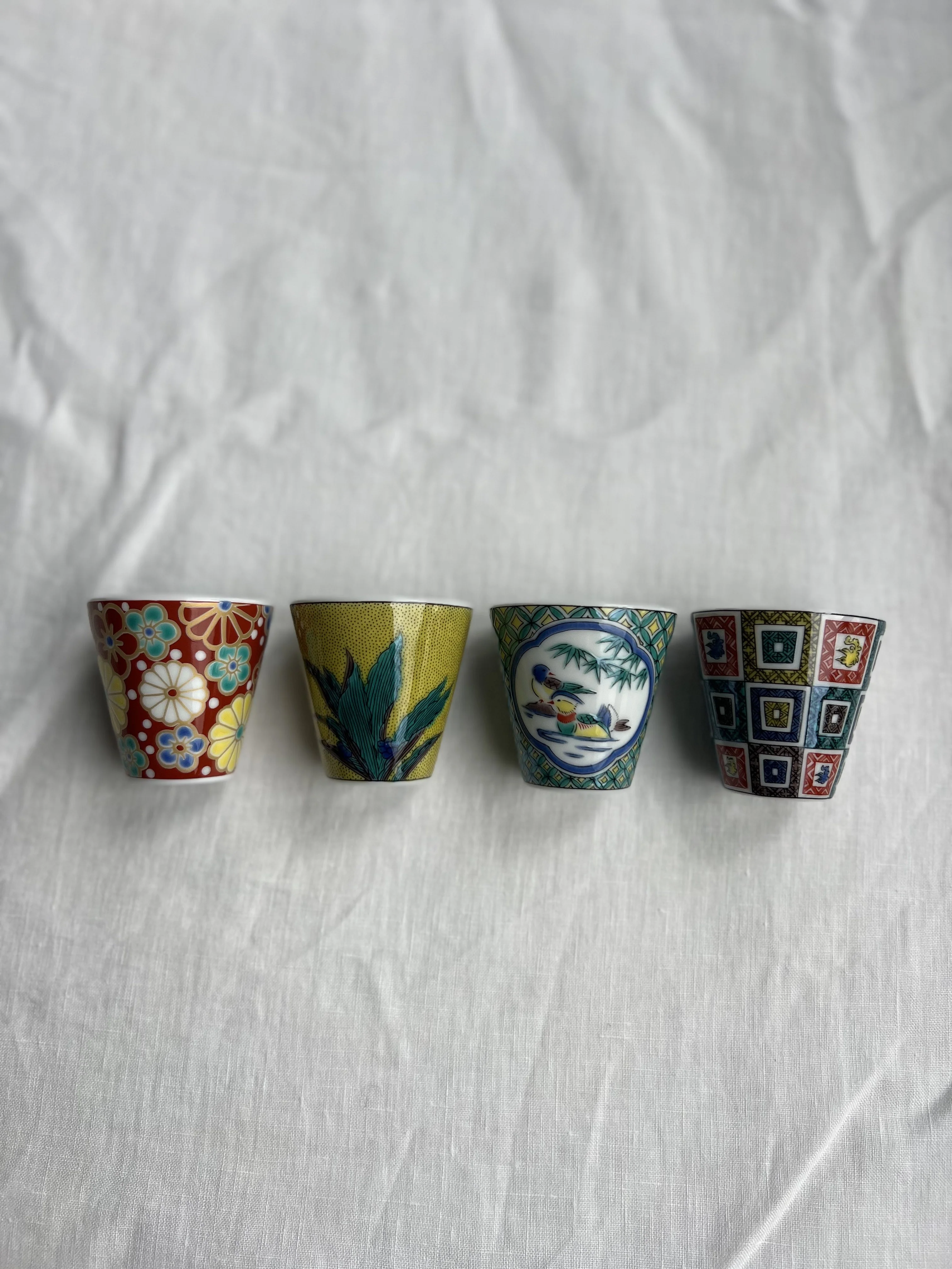 Verre à saké en porcelaine Kutaniyaki "Oshidori" - Image 5