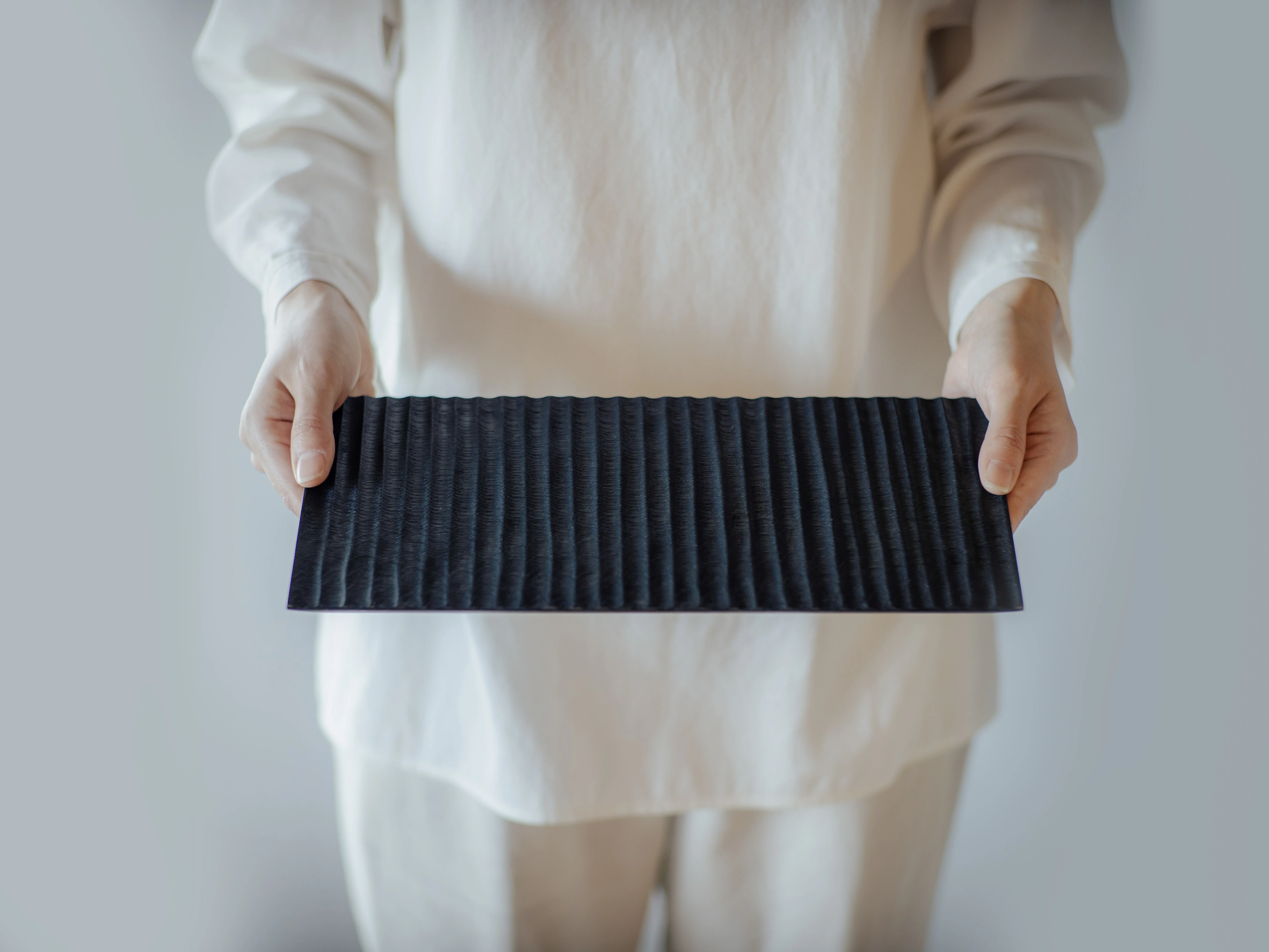 Plat chêne strié teint à l'indigo - Image 14