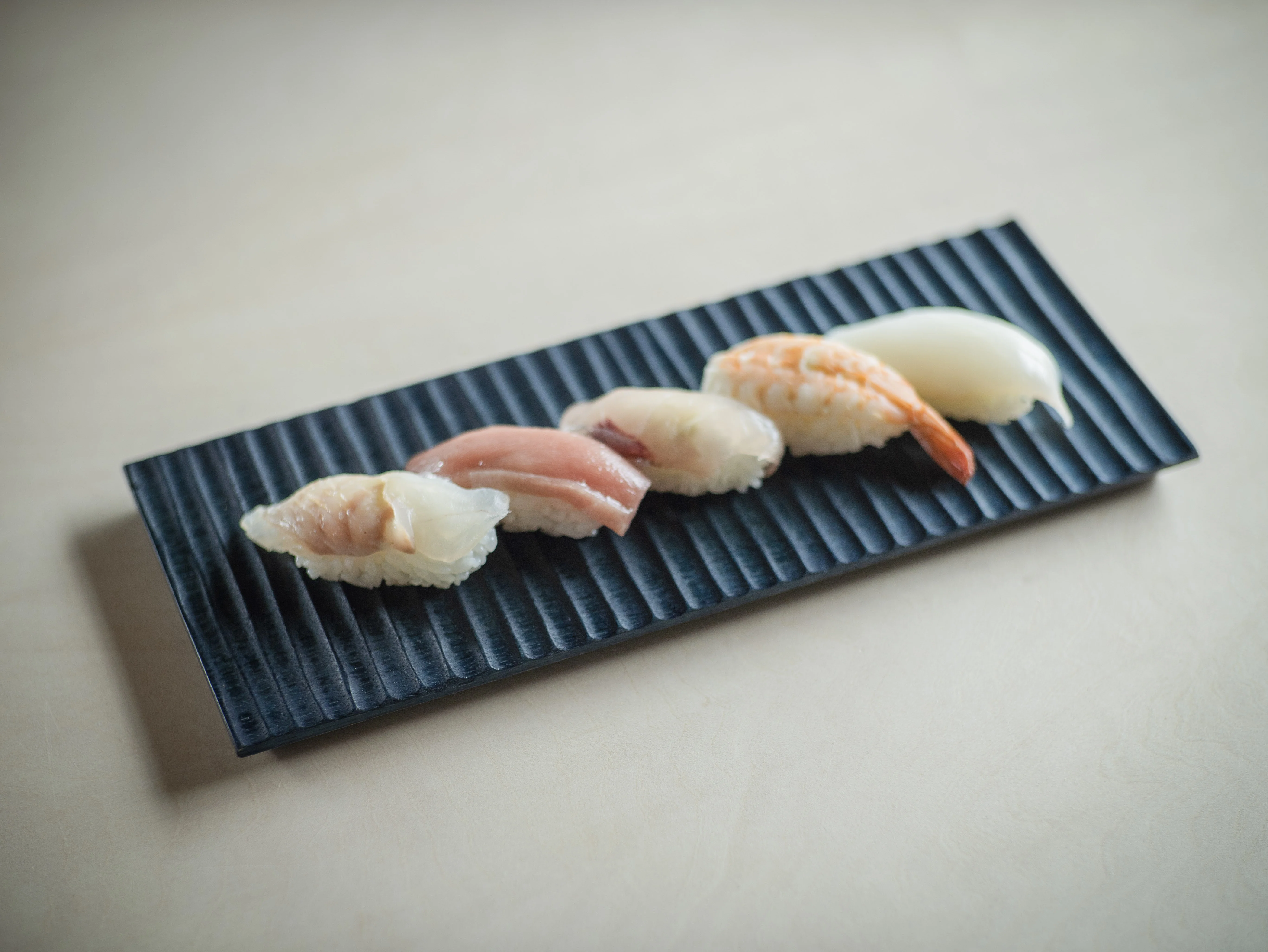 Plat chêne strié teint à l'indigo - Image 3